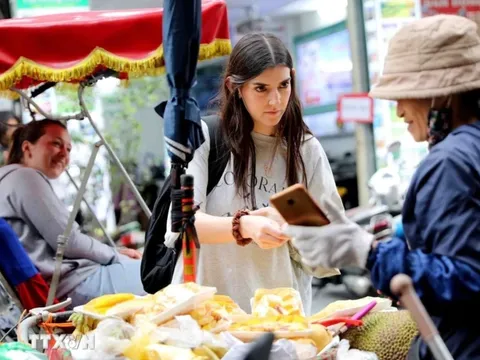Việt Nam lọt top điểm đến an toàn nhất cho khách nữ du lịch một mình