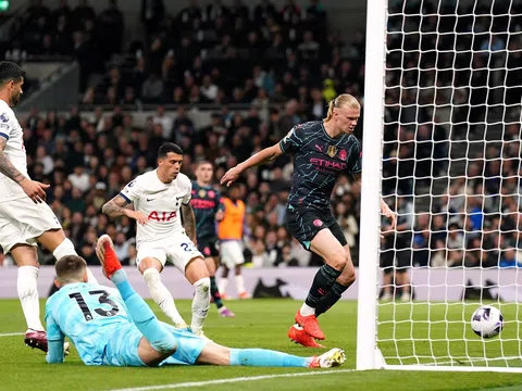 Man City phá dớp Tottenham: Cúp Ngoại hạng Anh dần nhuộm xanh!