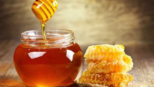 10 lợi ích không ngờ của việc uống mật ong trước khi ngủ